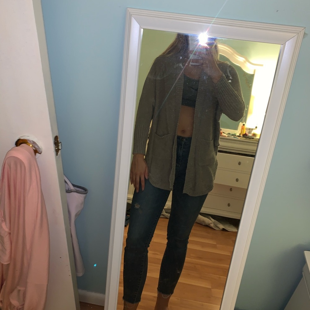 American Eagle sweater